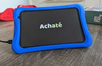 Achaté kids tab 1 - tablet aan stroom